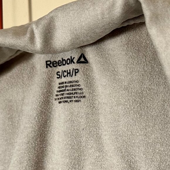 Reebok Quarter Zip Silver Gray Sweatshirt - S - Picture 3 of 4